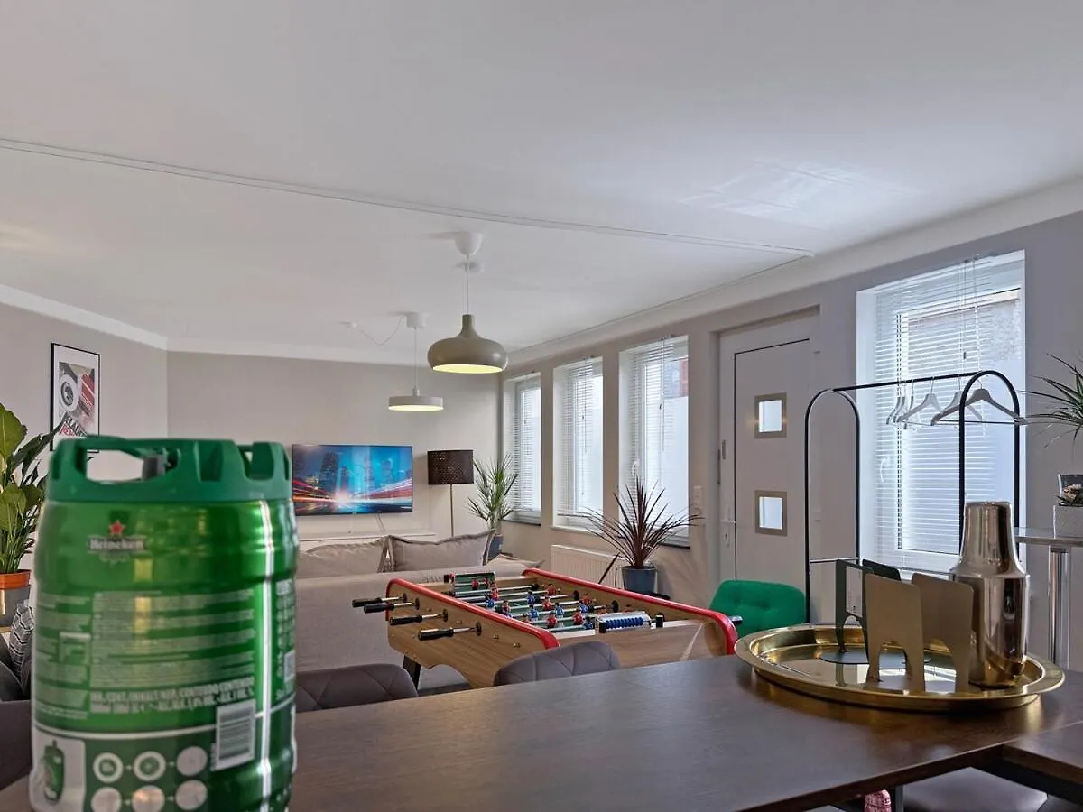 Retreat Games & Patio Villa Stuttgart Holiday home