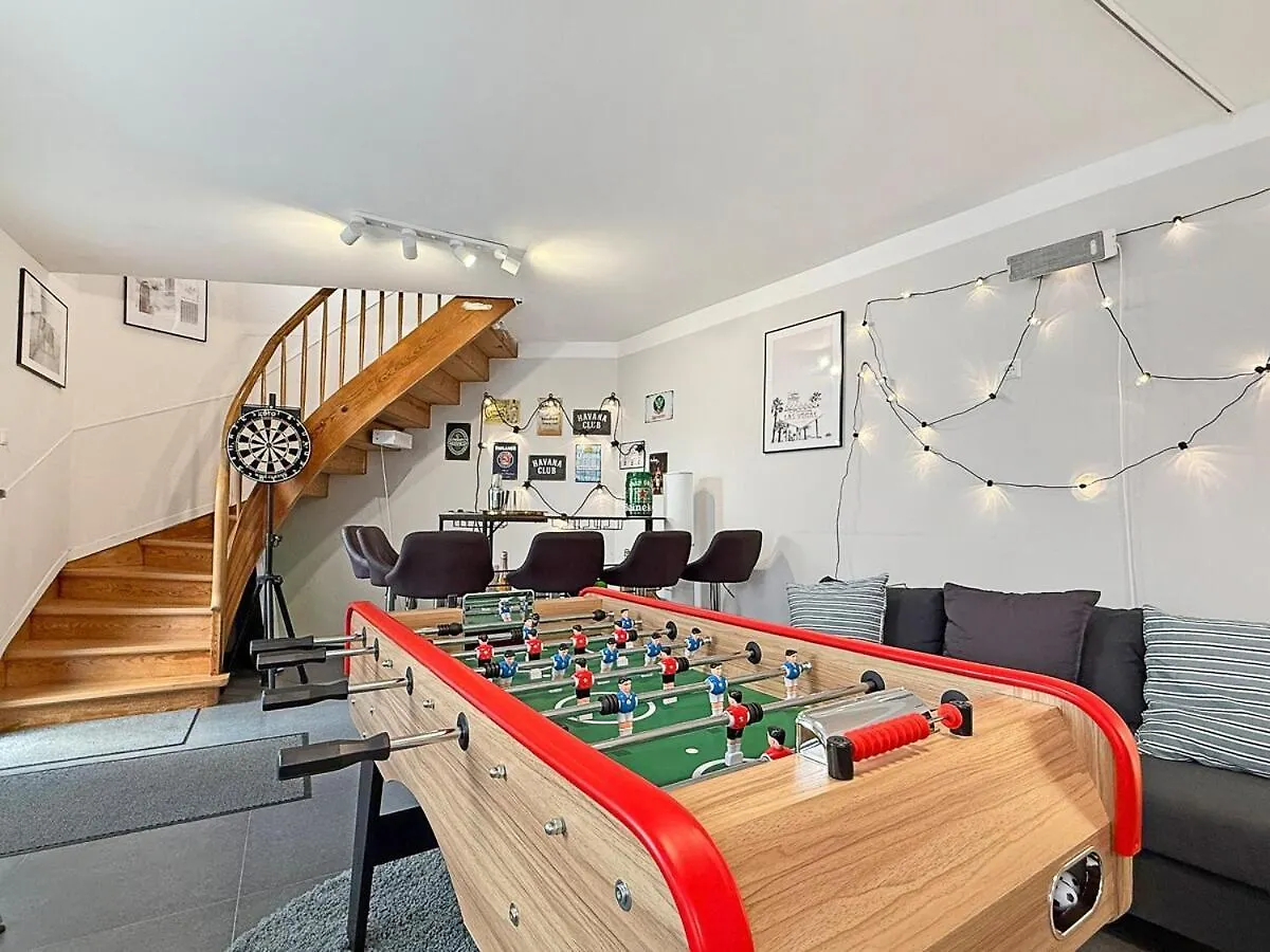 Retreat Games & Patio Villa Stuttgart Holiday home