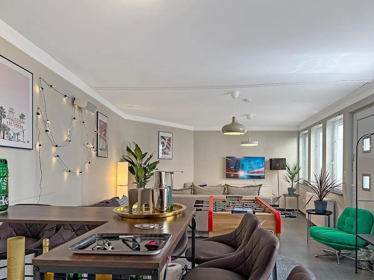 Retreat Games & Patio Villa Stuttgart Germany